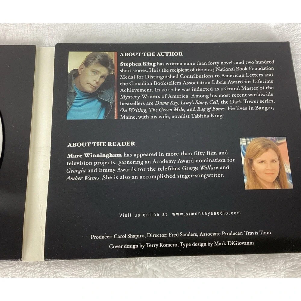 The Gingerbread‎ Girl by Stephen King Audiobook, 2 Discs Read by Mare Winningham